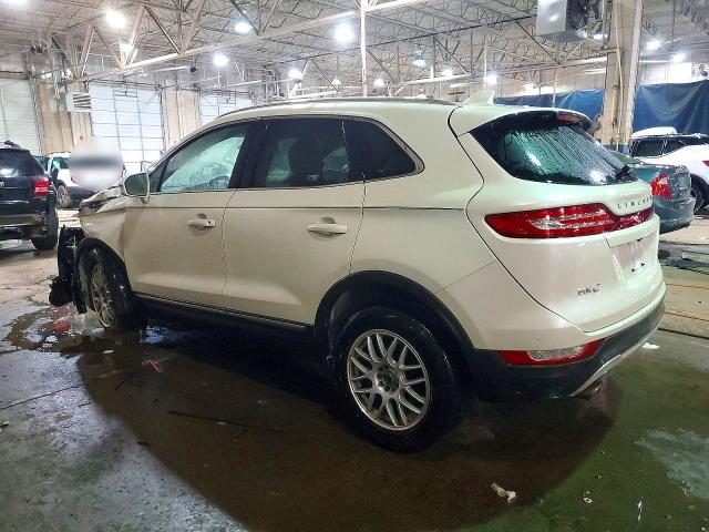Photo 2 from auction – 2015 LINCOLN MKC with VIN 5LMTJ2AHXFUJ45759