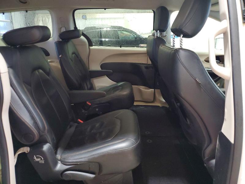 Photo 11 from auction – 2018 CHRYSLER PACIFICA with VIN 2C4RC1BGXJR212670