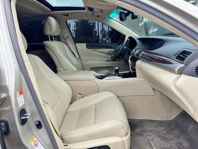 Photo 5 from auction – 2017 LEXUS LS 460 with VIN JTHBL5EF2H5143975