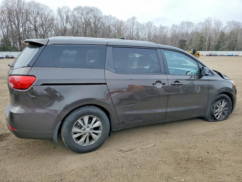 Photo 3 from auction – 2016 KIA SEDONA LX with VIN KNDMB5C17G6134864