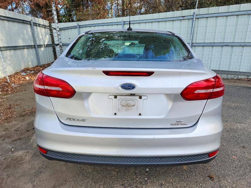 Photo 6 from auction – 2016 FORD FOCUS SE with VIN 1FADP3F26GL276706