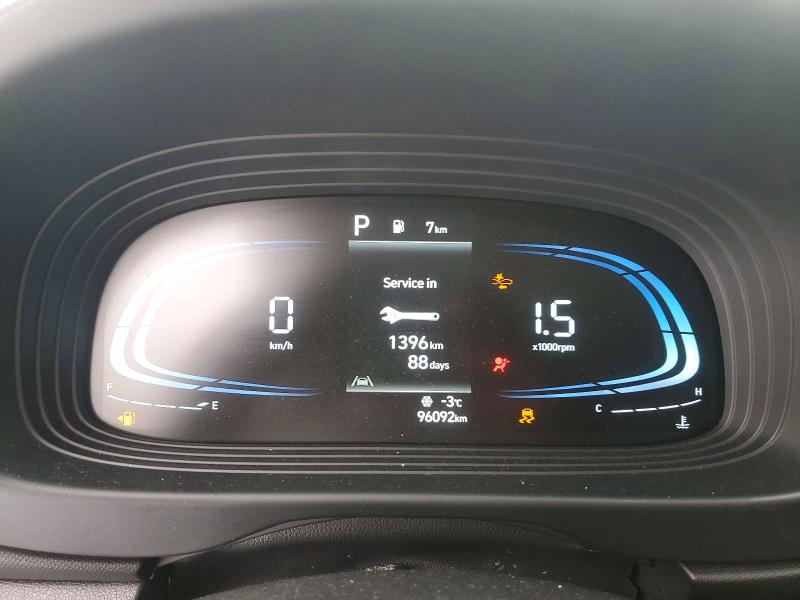 Photo 9 from auction – 2023 HYUNDAI VENUE with VIN KMHRC8A30PU244557