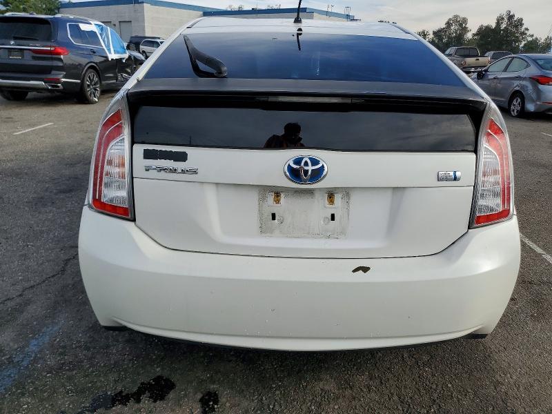 Photo 6 from auction – 2013 TOYOTA PRIUS with VIN JTDKN3DU2D5557672