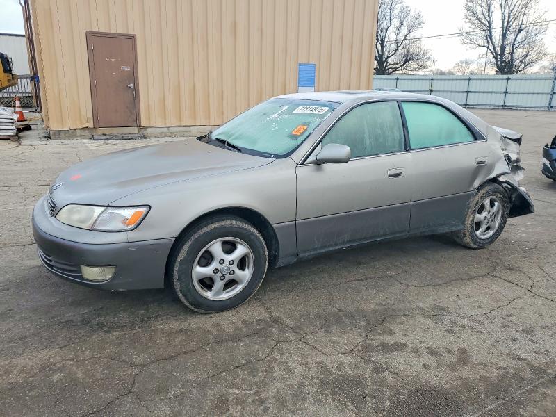 LEXUS ES 300 1998 with VIN JT8BF28GXW0109626 - Photo from auction