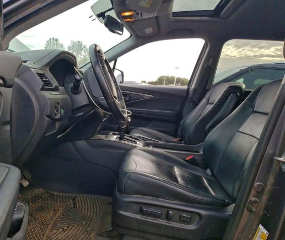 Photo 7 from auction – 2018 HONDA PILOT EXL with VIN 5FNYF6H56JB007994