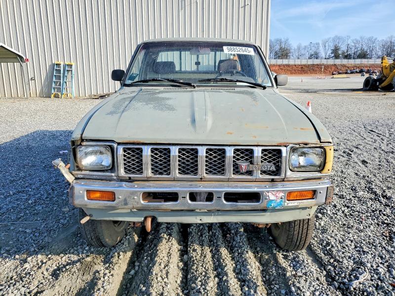 Photo 5 from auction – 1983 TOYOTA PICKUP with VIN JT4RN48S3D0081071