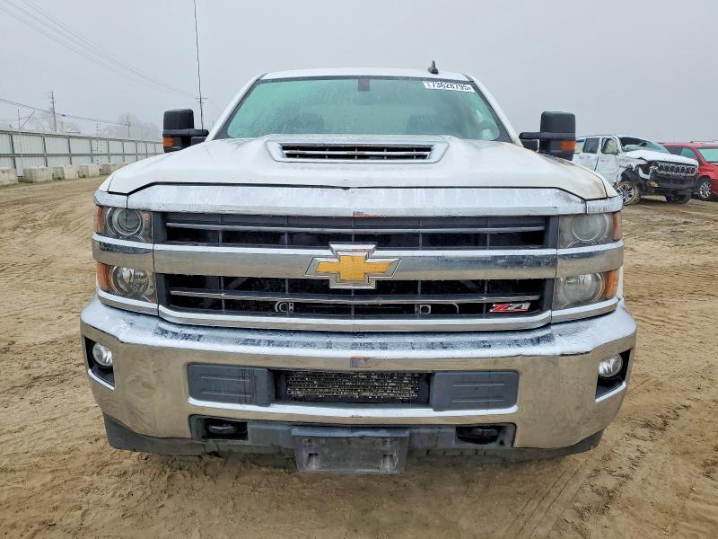 Photo 5 from auction – 2018 CHEVROLET SILVERADO with VIN 1GC1KVEY7JF219935