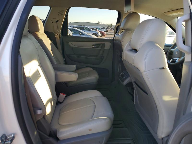 Photo 11 from auction – 2015 CHEVROLET TRAVERSE L with VIN 1GNKRHKD3FJ304222