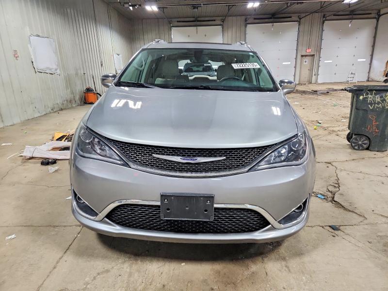 Photo 5 from auction – 2019 CHRYSLER PACIFICA L with VIN 2C4RC1GGXKR731227