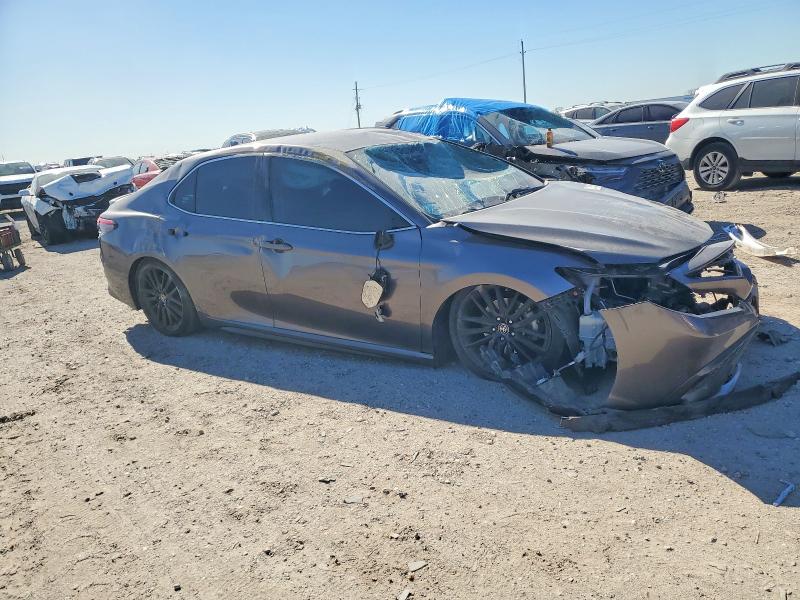Photo 4 from auction – 2022 TOYOTA CAMRY with VIN 4T1K61AK8NU017184