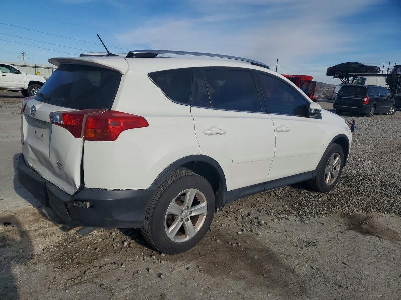 Photo 3 from auction – 2014 TOYOTA RAV4 with VIN JTMRFREV7ED048237