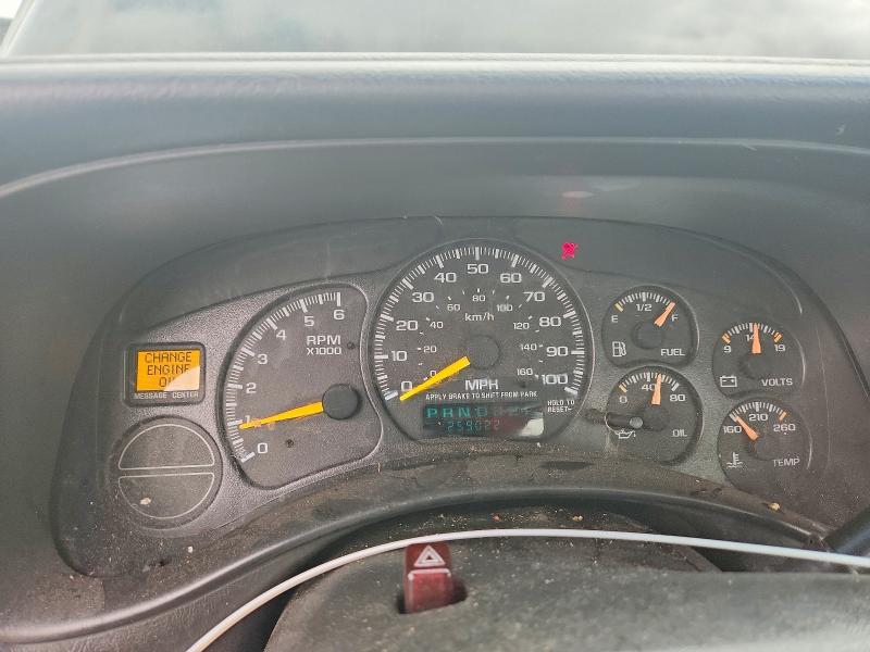 Photo 9 from auction – 2000 CHEVROLET SILVERADO with VIN 1GCEK14W3YZ192171