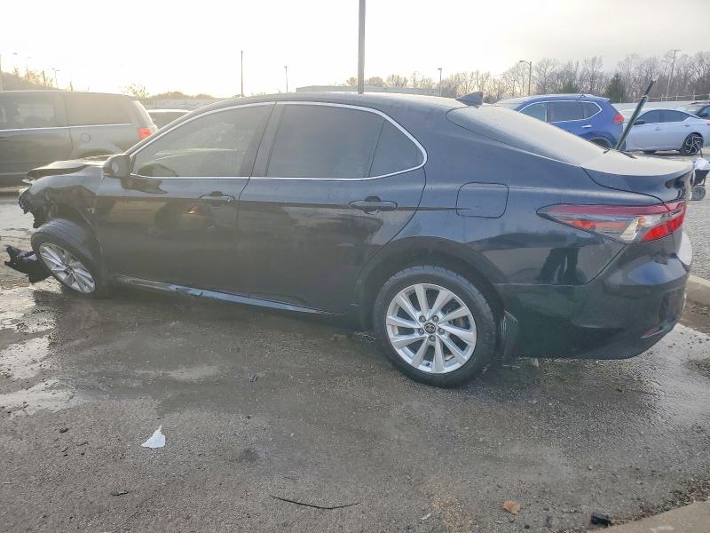 Photo 2 from auction – 2022 TOYOTA CAMRY LE with VIN 4T1C11BK2NU051381