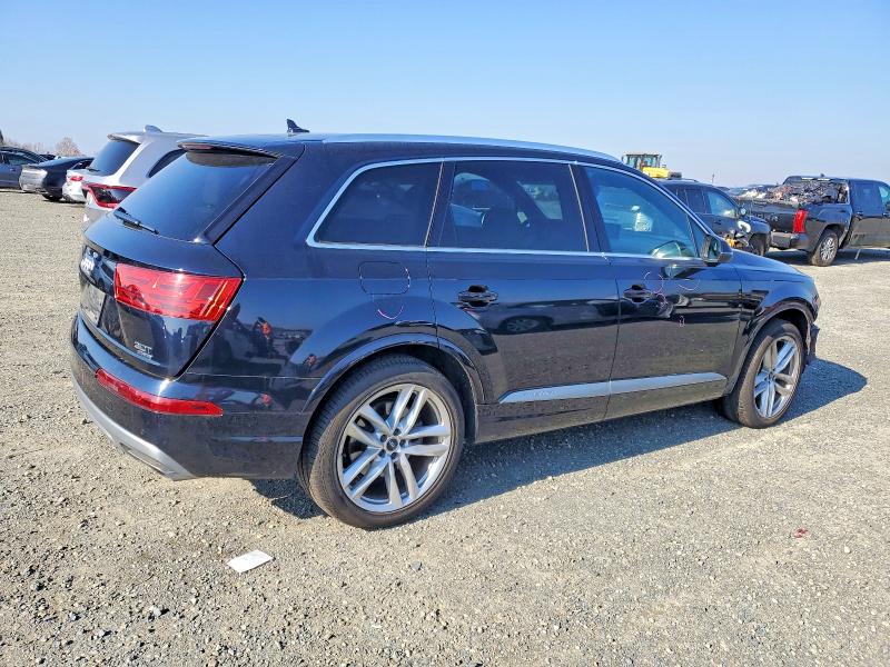 Zdjęcie 3 z aukcji – 2017 AUDI Q7 PRESTIG z VIN WA1VAAF76HD028476