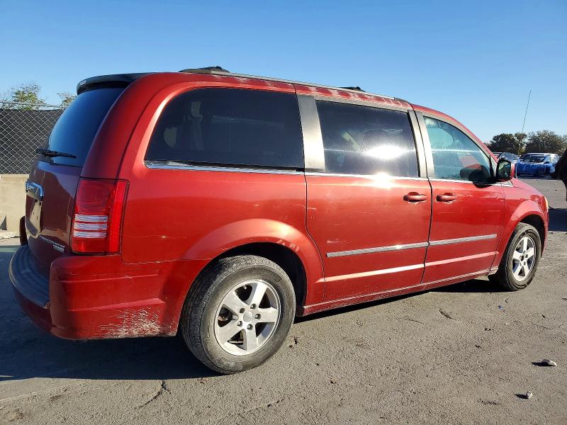 Photo 3 from auction – 2010 CHRYSLER TOWN & COU with VIN 2A4RR5D10AR233603