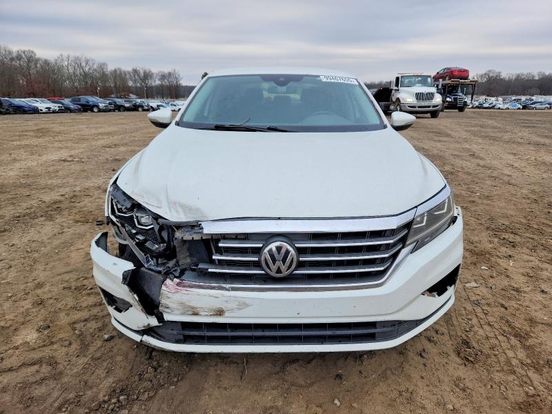 Photo 5 from auction – 2020 VOLKSWAGEN PASSAT SE with VIN 1VWSA7A33LC015633