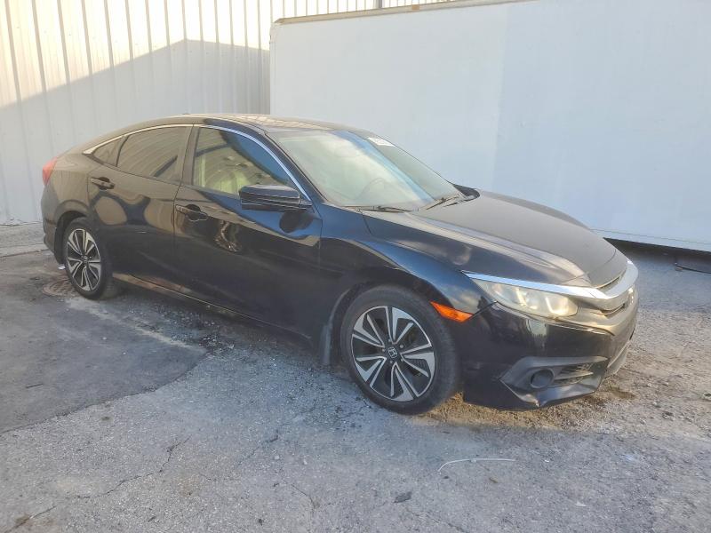 Photo 4 from auction – 2016 HONDA CIVIC EXL with VIN 19XFC1F71GE001770