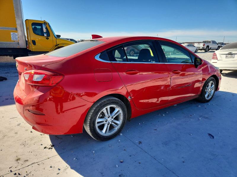 Photo 3 from auction – 2017 CHEVROLET CRUZE LT with VIN 1G1BE5SMXH7217543