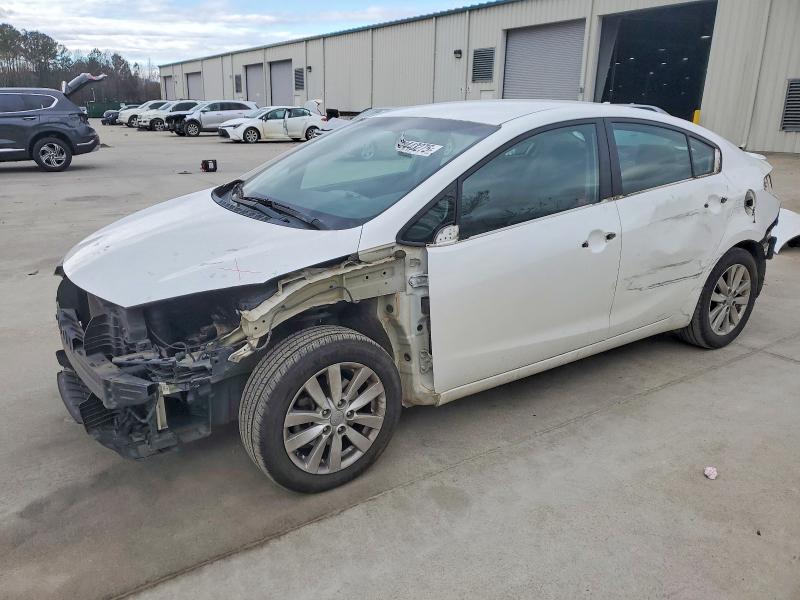 KIA FORTE LX 2014 with VIN KNAFX4A64E5099591 - Photo from auction