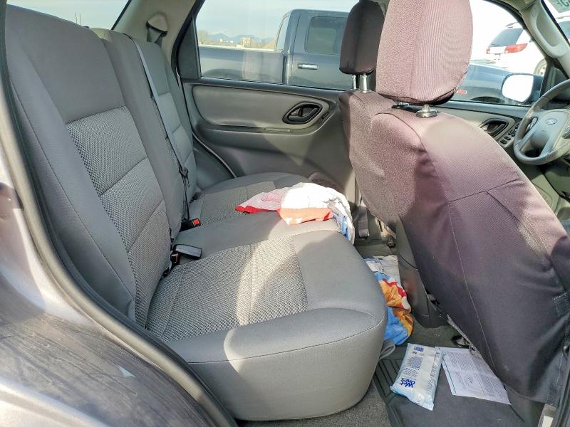 Photo 10 from auction – 2007 FORD ESCAPE with VIN 1FMCU93117KB59307