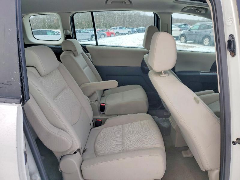 Photo 11 from auction – 2010 MAZDA 5 with VIN JM1CR2WL4A0365072