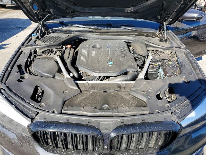 Photo 11 from auction – 2018 BMW 540 I with VIN WBAJE5C55JWA94613