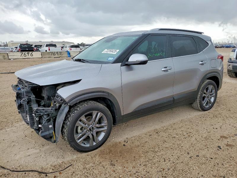 KIA SELTOS 2021 with VIN KNDEU2AA1M7173777 - Photo from auction