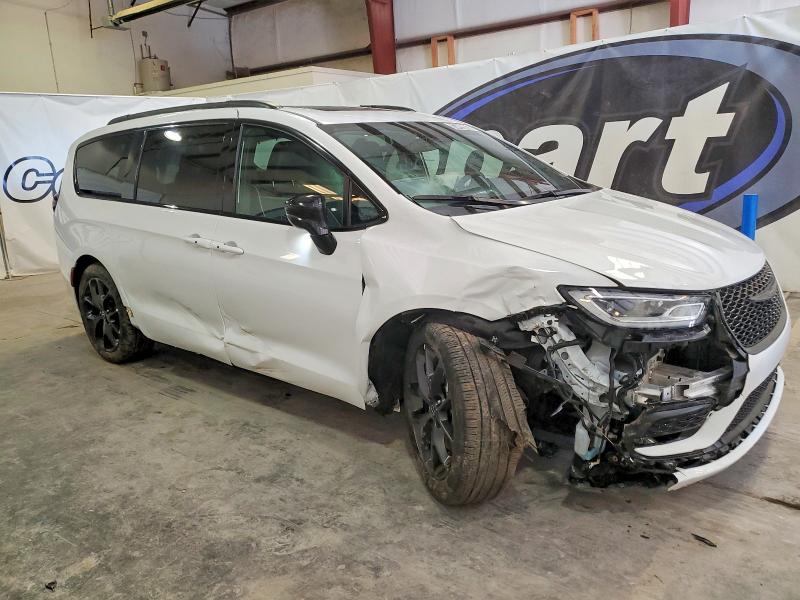 Photo 4 from auction – 2025 CHRYSLER PACIFICA L with VIN 2C4RC1GG6SR553803