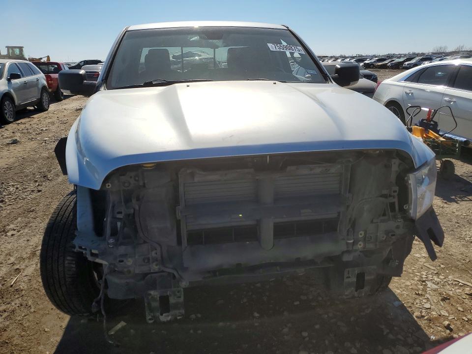 Photo 5 from auction – 2015 RAM 1500 with VIN 1C6RR6GT4FS505995