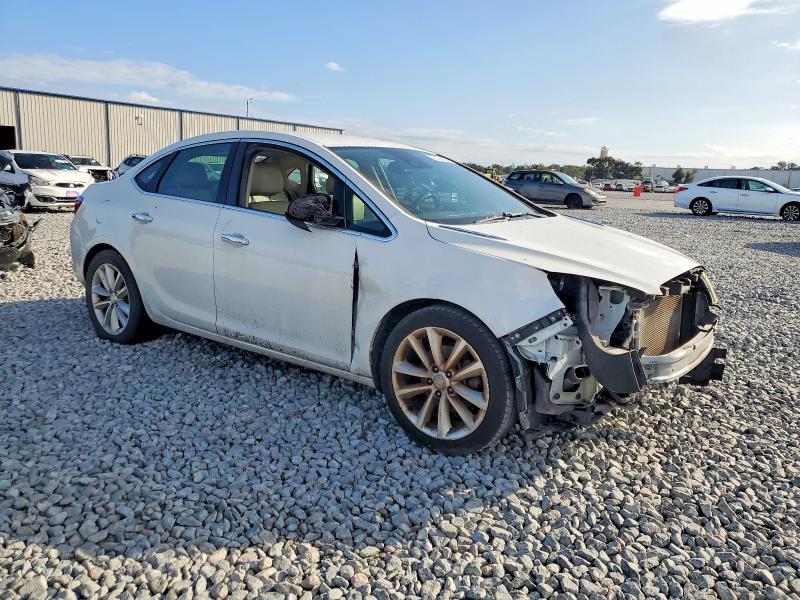 Photo 4 from auction – 2014 BUICK VERANO with VIN 1G4PS5SK2E4118910