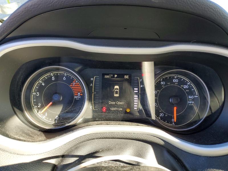 Photo 9 from auction – 2017 JEEP CHEROKEE S with VIN 1C4PJLAS7HW577923