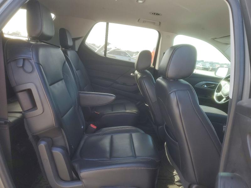 Photo 11 from auction – 2018 CHEVROLET TRAVERSE with VIN 1GNERHKW5JJ217915