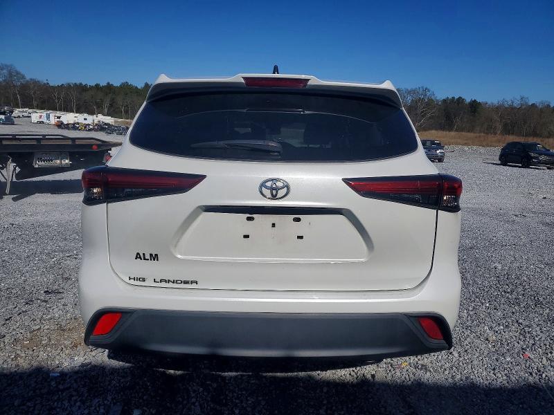 Photo 6 from auction – 2022 TOYOTA HIGHLANDER with VIN 5TDCZRAH7NS556872