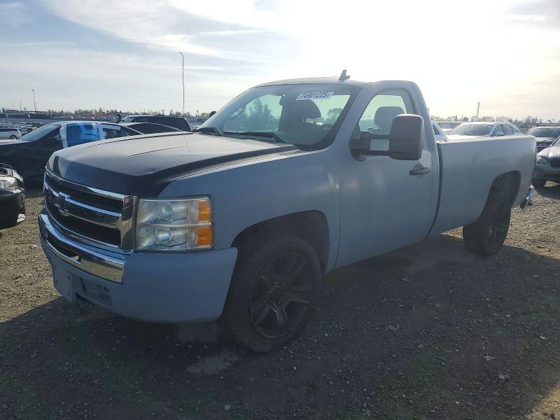 CHEVROLET SILVERADO 2007 with VIN 1GCEC14X17Z653579 - Photo from auction