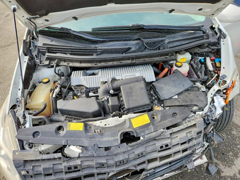 Photo 11 from auction – 2014 TOYOTA PRIUS with VIN JTDKN3DU0E1804373