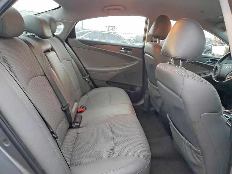 Photo 10 from auction – 2012 HYUNDAI SONATA SE with VIN 5NPEC4AC0CH445892