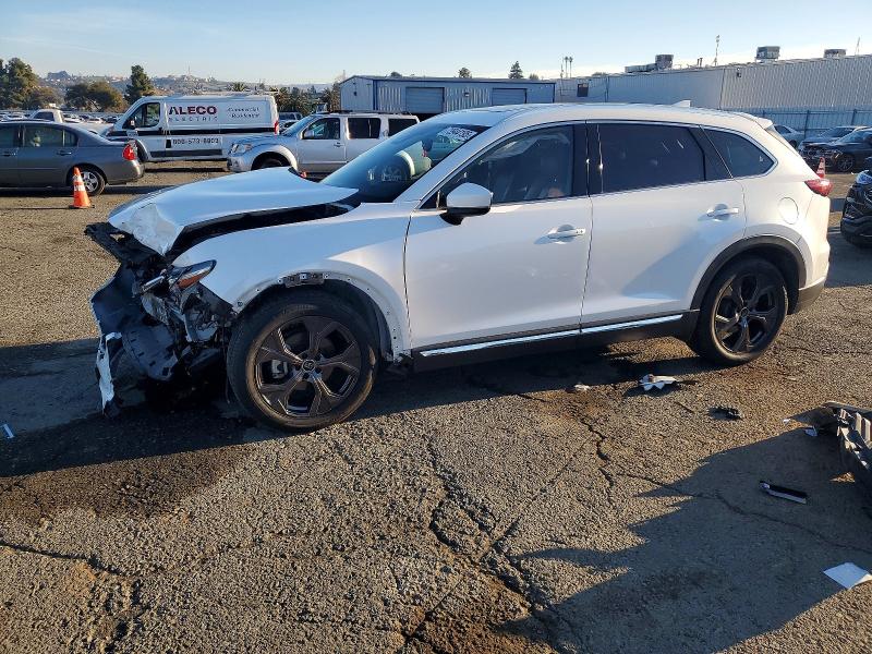 MAZDA CX-9 SIGNA 2017 with VIN JM3TCBEY2H0130458 - Photo from auction