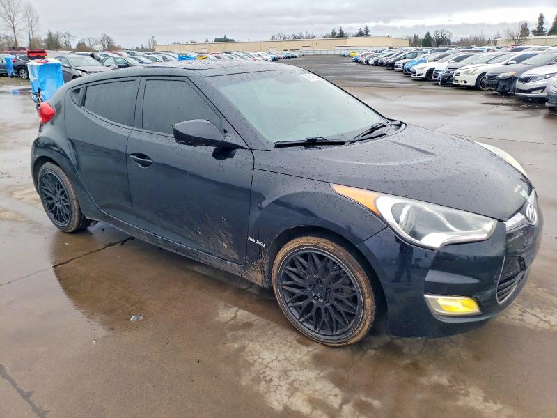 Photo 4 from auction – 2013 HYUNDAI VELOSTER with VIN KMHTC6AD4DU103344