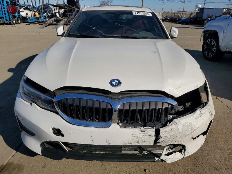 Photo 5 from auction – 2022 BMW 330E with VIN 3MW5P7J08N8C54848