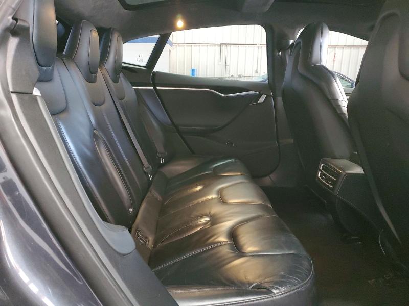 Photo 10 from auction – 2015 TESLA MODEL S with VIN 5YJSA1H18FF083907