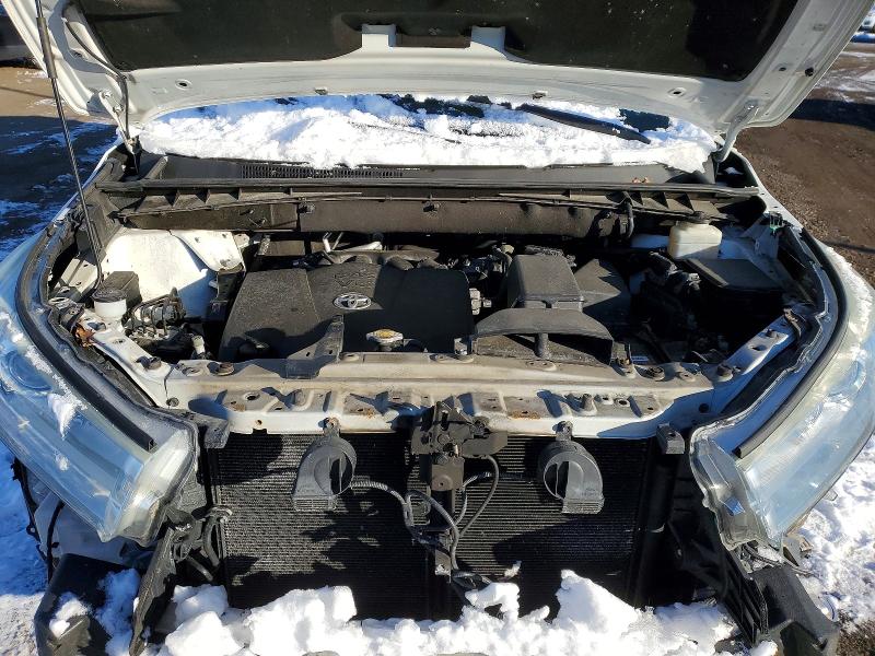 Photo 12 from auction – 2017 TOYOTA HIGHLANDER with VIN 5TDJZRFH8HS394108