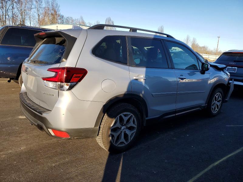 Photo 3 from auction – 2021 SUBARU FORESTER P with VIN JF2SKAJC2MH488555