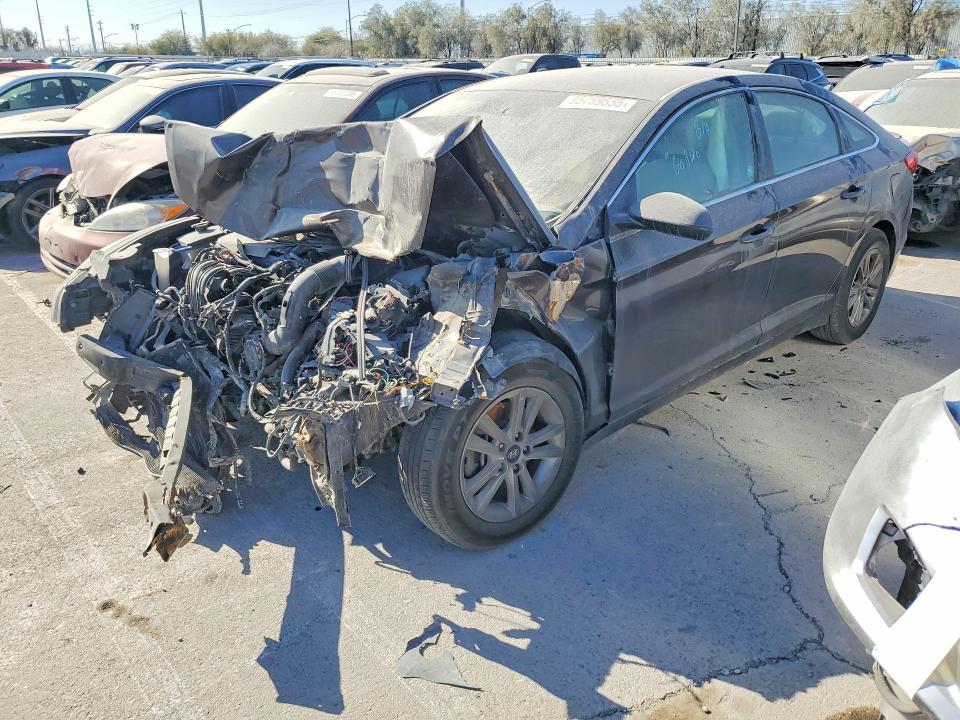 HYUNDAI SONATA SE 2016 with VIN 5NPE24AF9GH395304 - Photo from auction