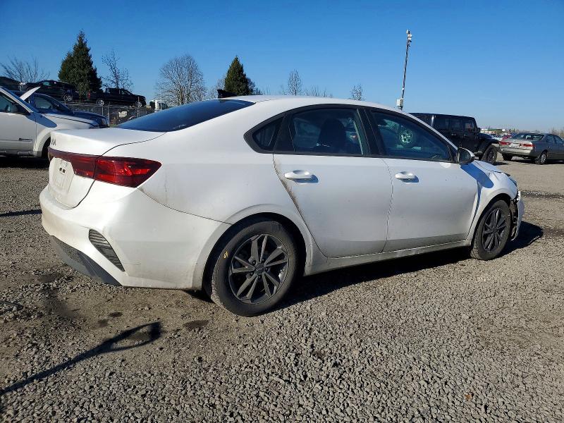 Photo 3 from auction – 2022 KIA FORTE with VIN 3KPF24AD7NE475253