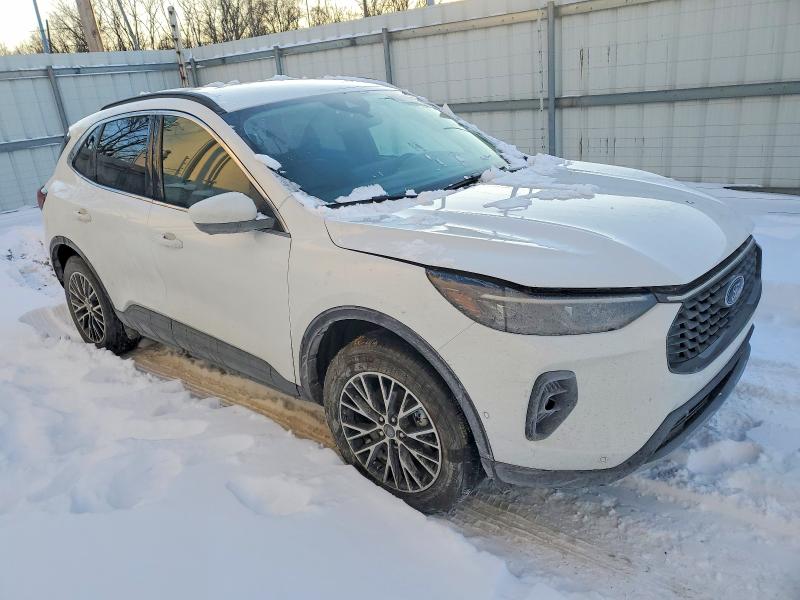 Photo 4 from auction – 2023 FORD ESCAPE with VIN 1FMCU0E1XPUA44248