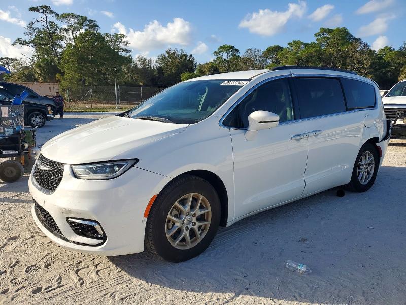 CHRYSLER PACIFICA T 2022 with VIN 2C4RC1BGXNR149236 - Photo from auction