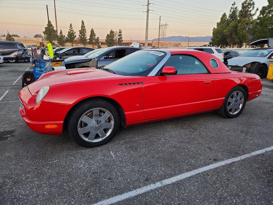 FORD THUNDERBIR 2003 with VIN 1FAHP60A83Y111109 - Photo from auction