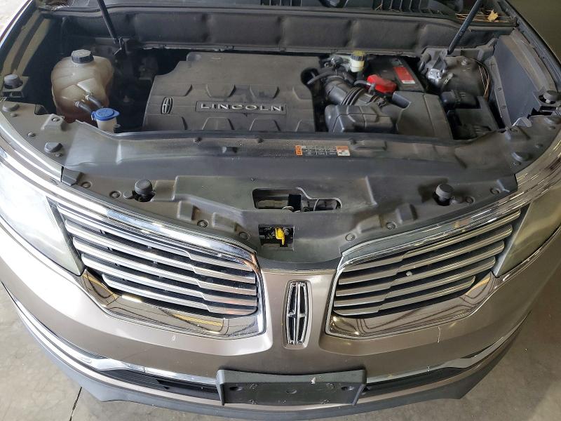 Photo 12 from auction – 2016 LINCOLN MKX SELECT with VIN 2LMTJ6KR6GBL41887