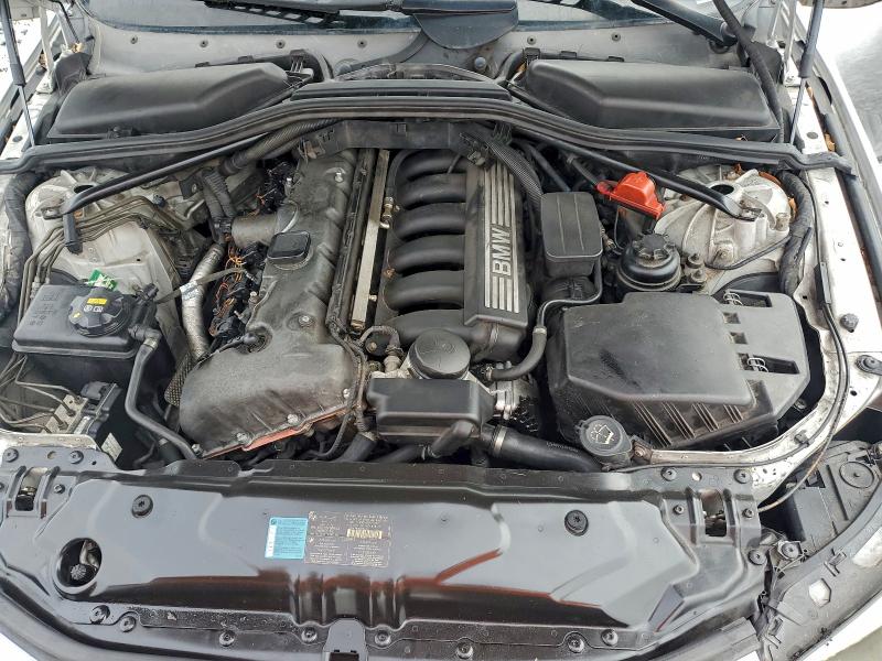 Photo 11 from auction – 2006 BMW 525 I with VIN WBANE53586CK84669