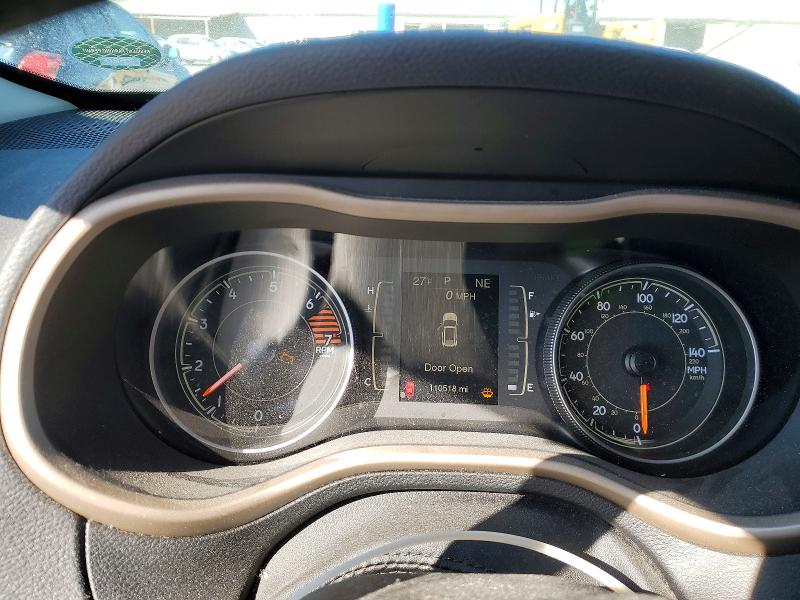 Photo 9 from auction – 2017 JEEP CHEROKEE with VIN 1C4PJLCB2HW508120
